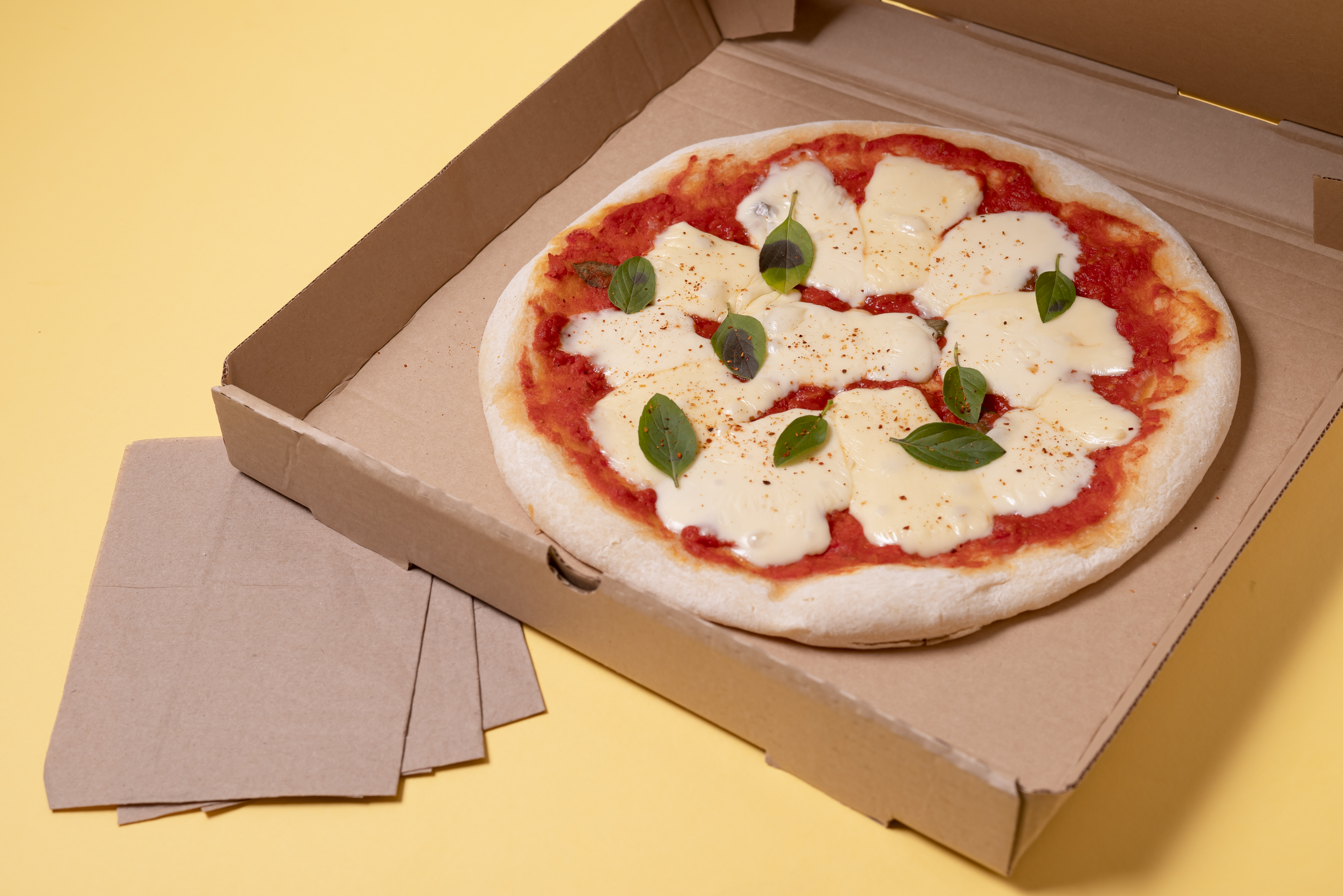 Роль картонной упаковки в транспортировке пиццы